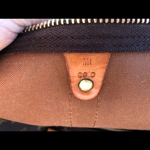 Authentic Louis Vuitton Keepall 60” - Picture 6 of 8